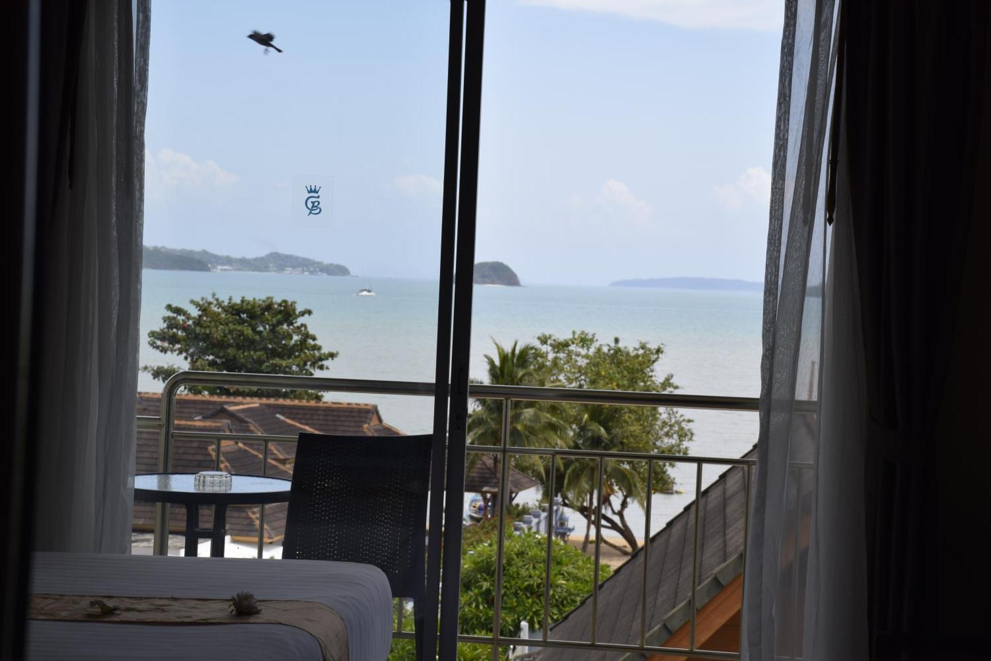 Blue Beach Grand Resort And Spa In Chalong Phuket By Dayuu Banszajjuan Kültér fotó